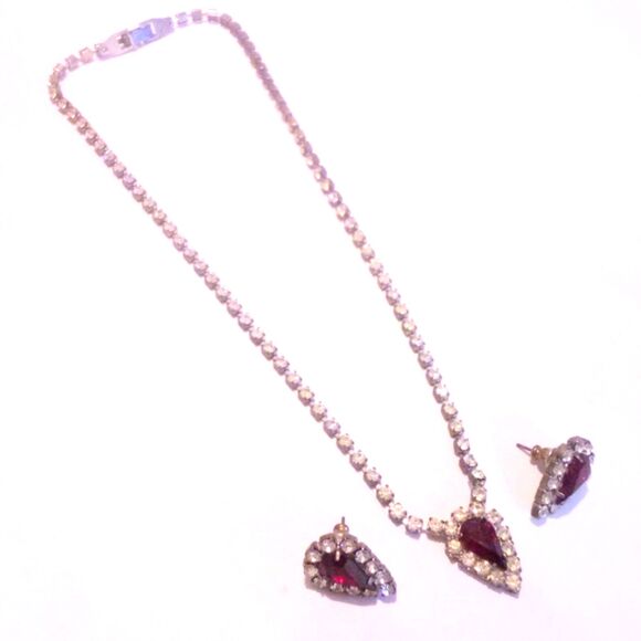 Vintage Prong Set Red and Clear Rhinestone Necklace and Earring Demi Parure - Picture 2 of 7